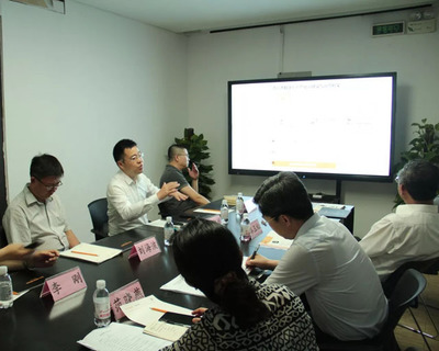 华玉松书记一行考察金东创意，共话数字文化创意发展新篇章